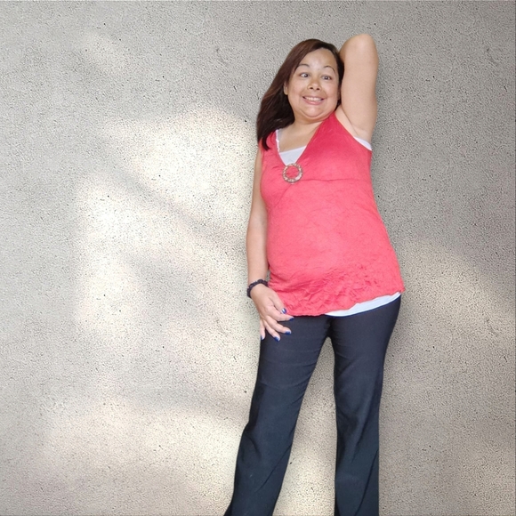 Elegant Coral Sleeveless Tank Top - Picture 4 of 8